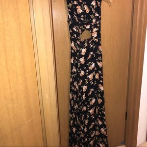 Brandy Melville maxi floral dress
